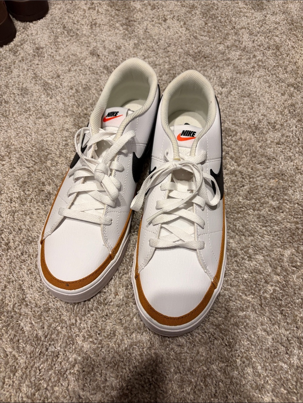 Nike Court Legacy